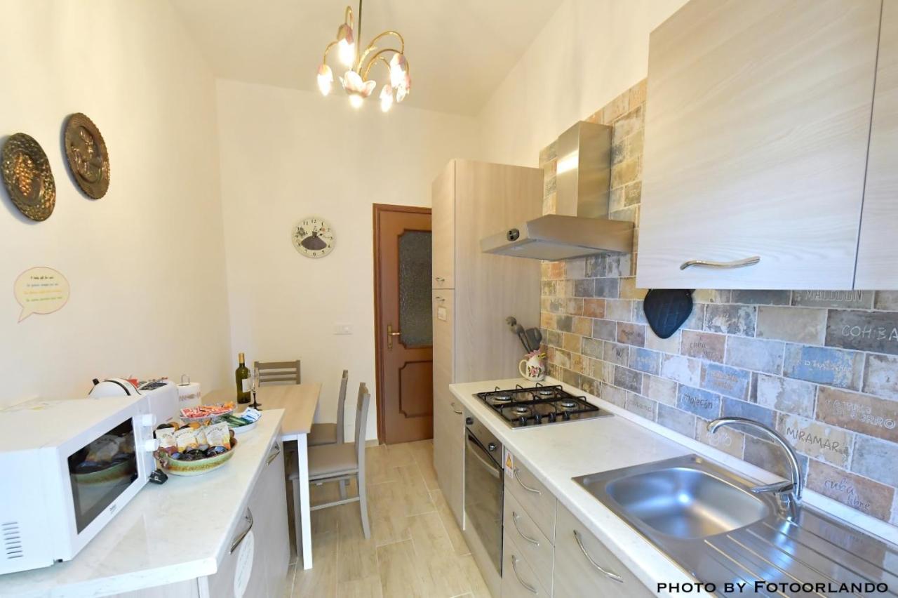Casa Vacanza La Signorina Rome Bagian luar foto